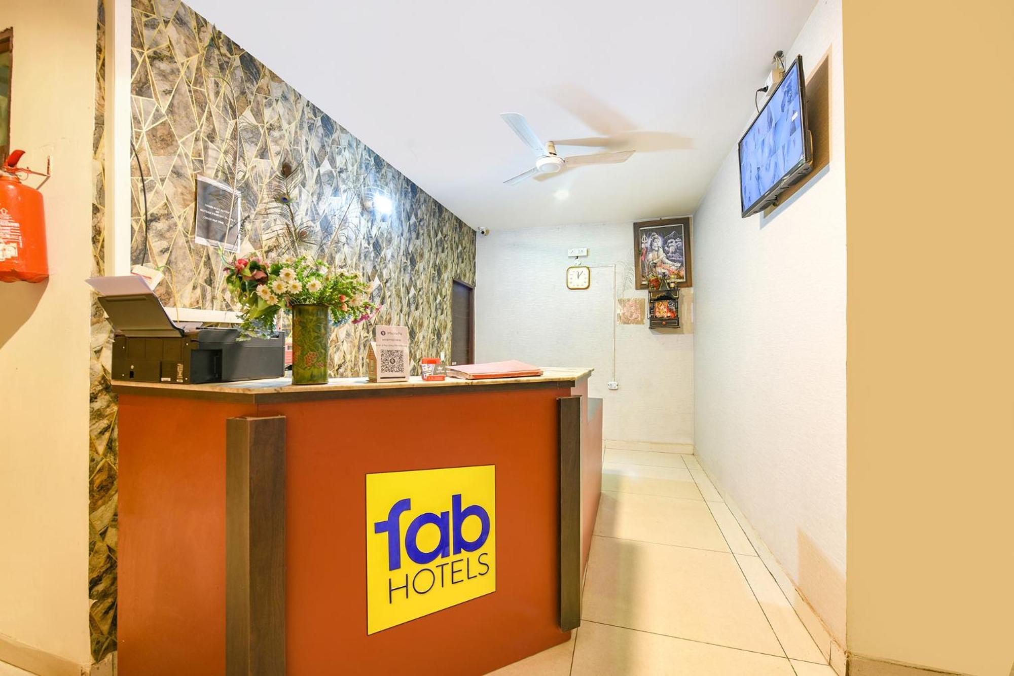 Fabhotel Green Valley Chandīgarh Exteriör bild