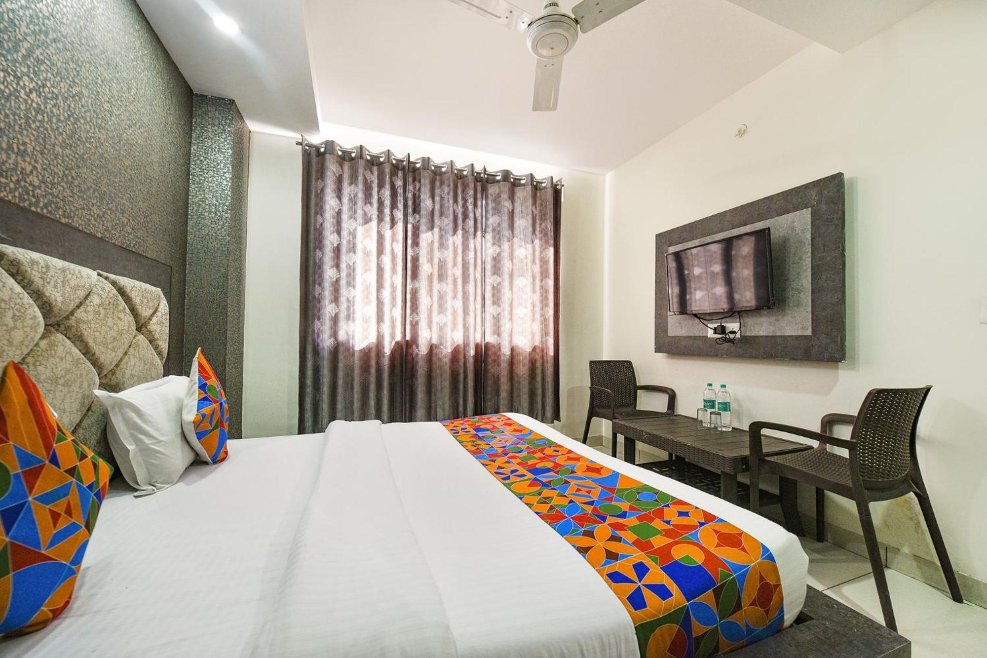 Fabhotel Green Valley Chandīgarh Exteriör bild